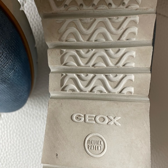 Geox Shoes Size 37 - Picture 4 of 7